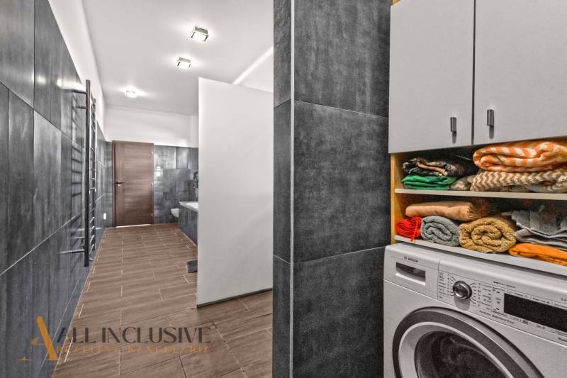 15 - 2025-08-07T153739.122.jpg