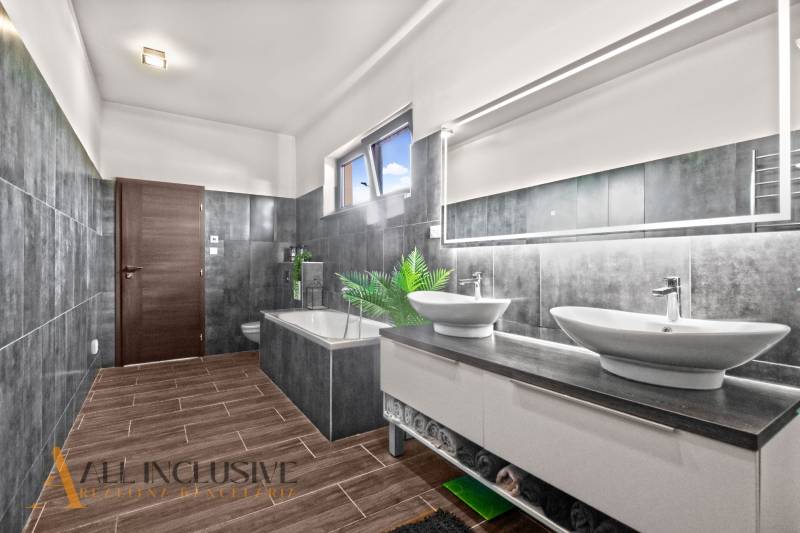 13 - 2025-08-07T153738.071.jpg