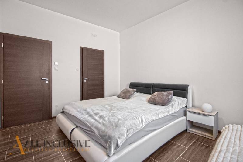 9 - 2025-08-07T153727.545.jpg