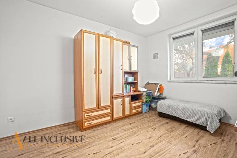 10 - 2025-11-11T110710.636.jpg