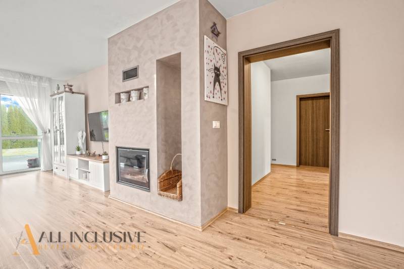 4 - 2025-11-11T110739.564.jpg