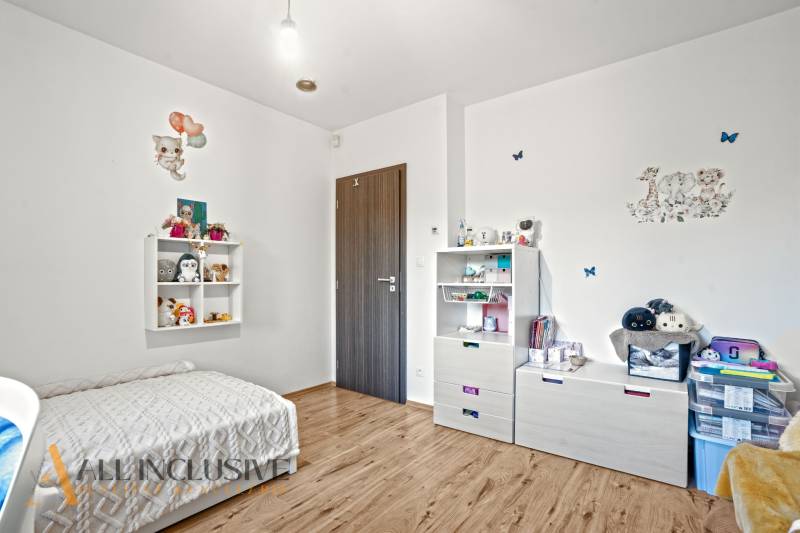 15 - 2025-11-11T110704.711.jpg