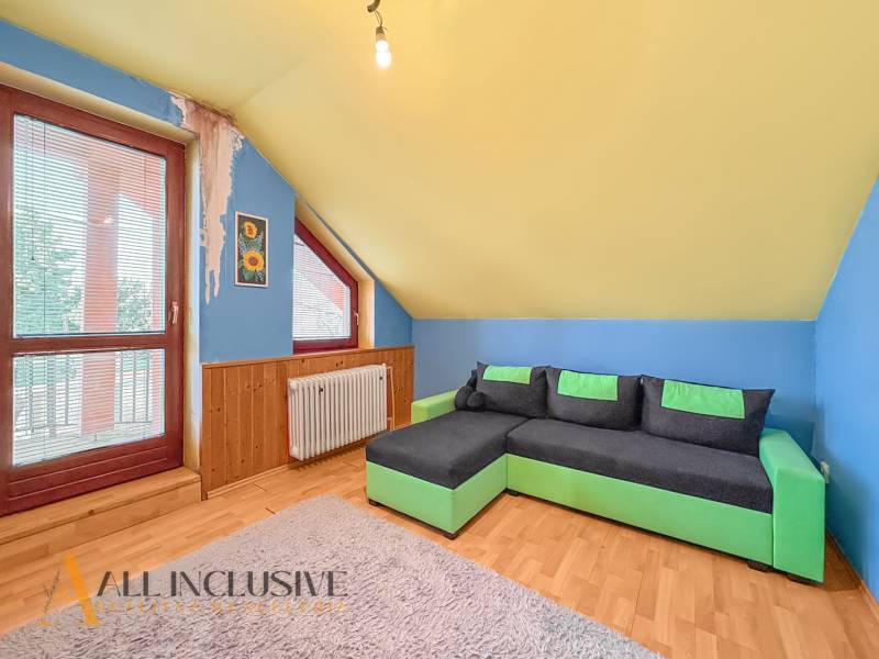 9 - 2025-12-03T092348.887.jpg