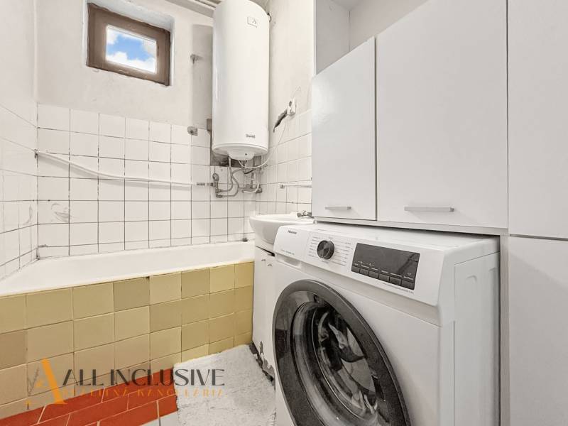 14 - 2025-12-03T092341.483.jpg