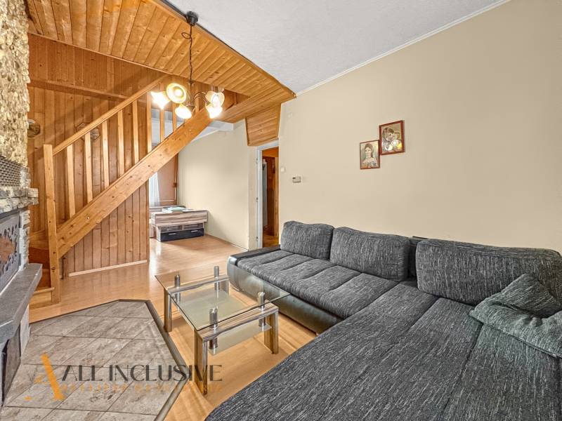 1 - 2025-12-03T092401.338.jpg