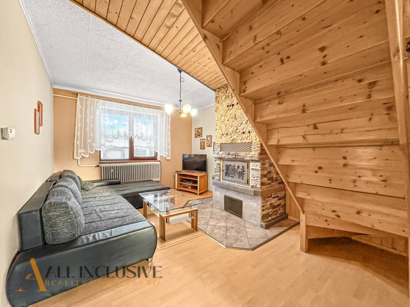 2 - 2025-12-03T092359.922.jpg