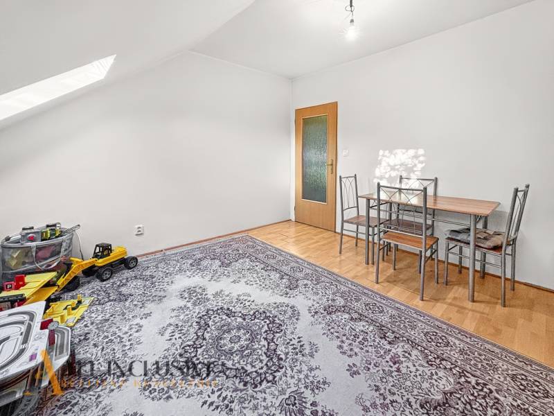 8 - 2025-12-03T092350.599.jpg