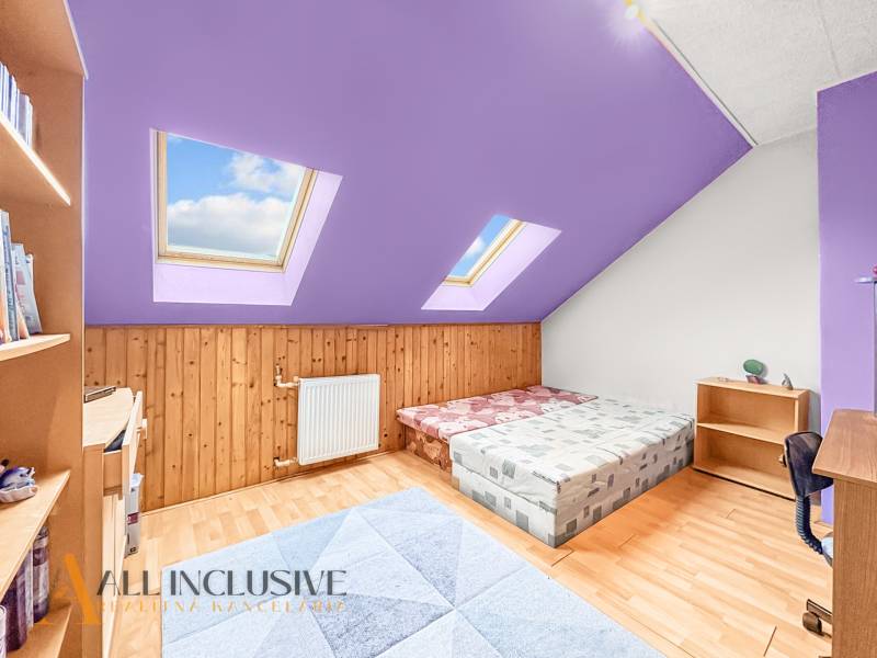 12 - 2025-12-03T092344.748.jpg