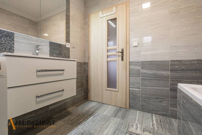 DSC01600-HDR (2).jpg