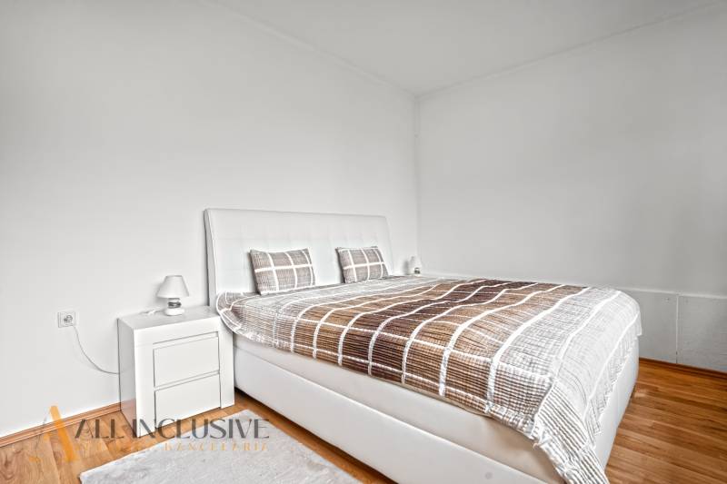 5 - 2025-08-11T114022.465.jpg