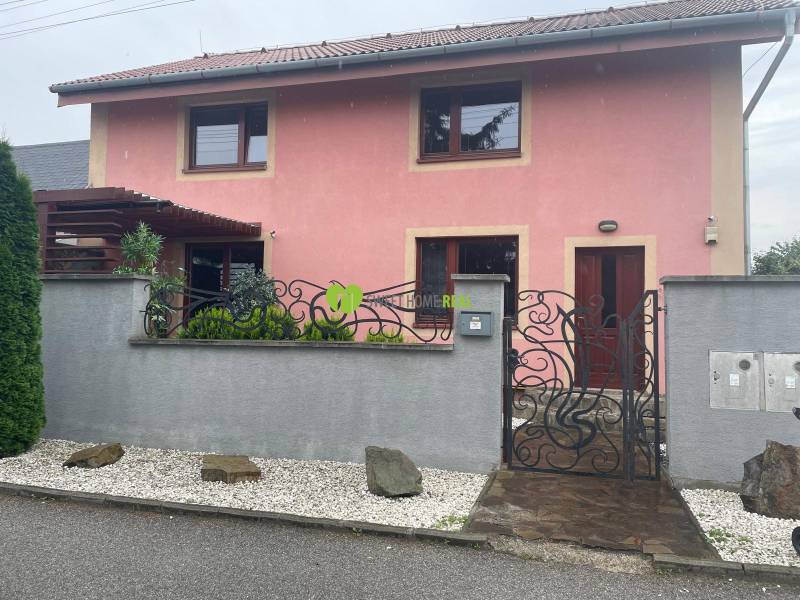 A family house on Strieborná Street in Košice - Barca with a beautifully landscaped garden.