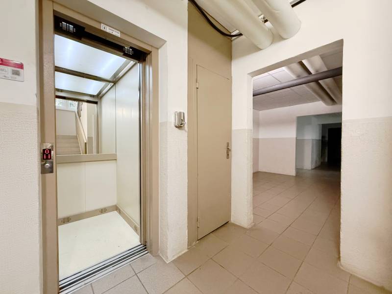 Elevator and stairs in the basement of a 4-room apartment in Bratislava - Lúky.