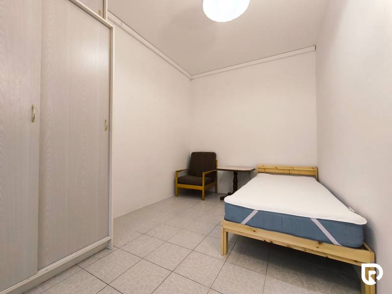 Please provide the text you would like to have translated into English.