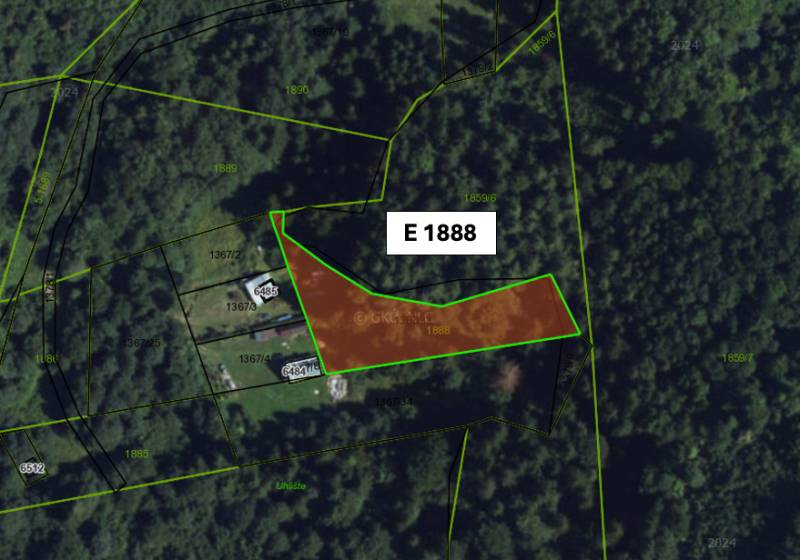 Aerial view of agricultural and forest lands in Malachovo, with plot E 1888 marked.