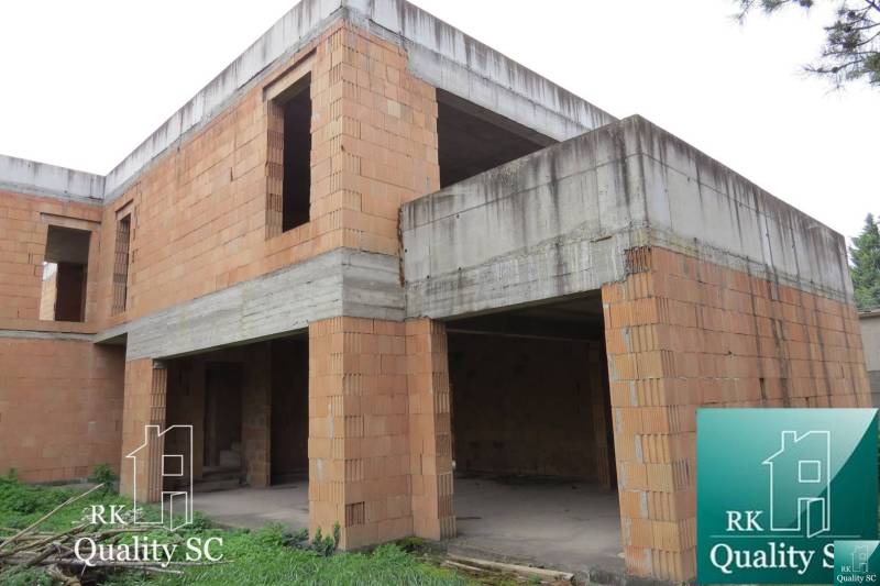 Unfinished construction of a family house made of raw bricks in Kráľová pri Senci - Záhumenská.