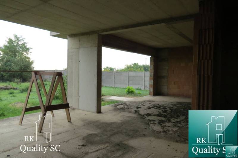 Unfinished family house in Kráľová pri Senci on Záhumenská Street, with a view of the garden.