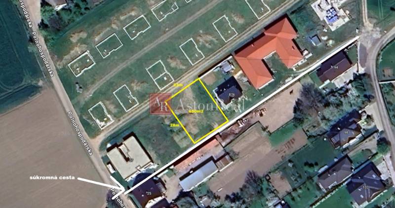 A residential plot on Poľnohospodárska Street in Trenčín, suitable for building a house.