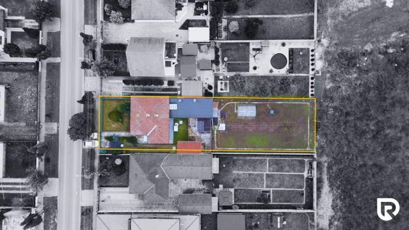 Aerial view of plots on Hlavná Street in Kráľová pri Senci, suitable for residential use.