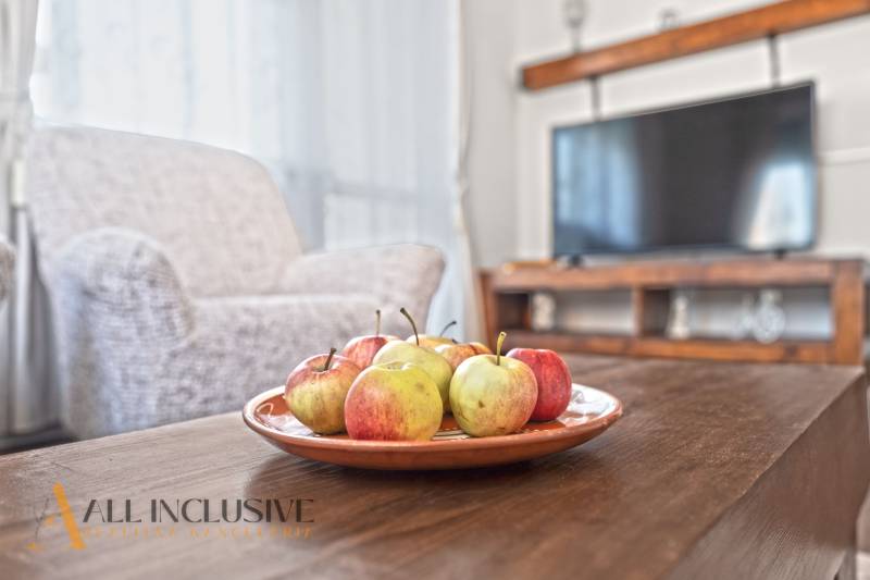 7 - 2025-11-10T112824.147.jpg