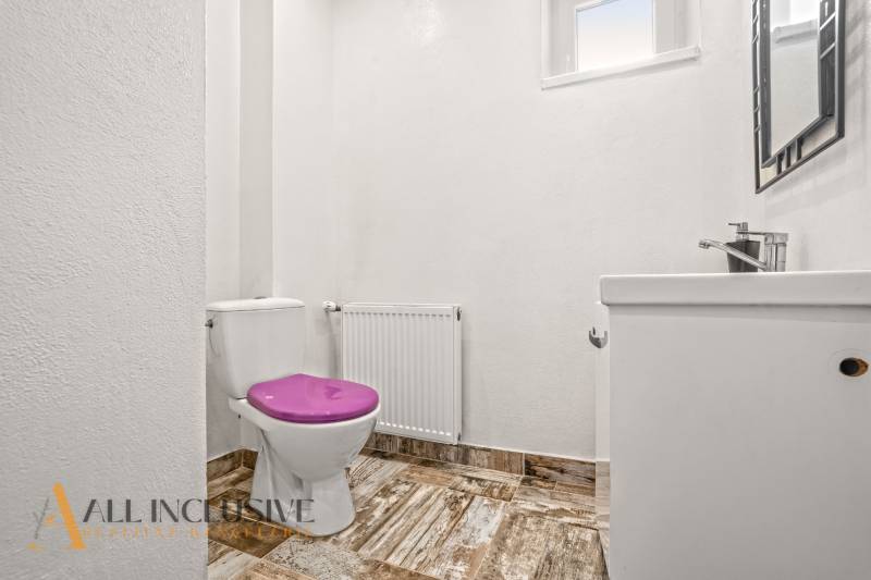 8 - 2025-11-10T112822.723.jpg