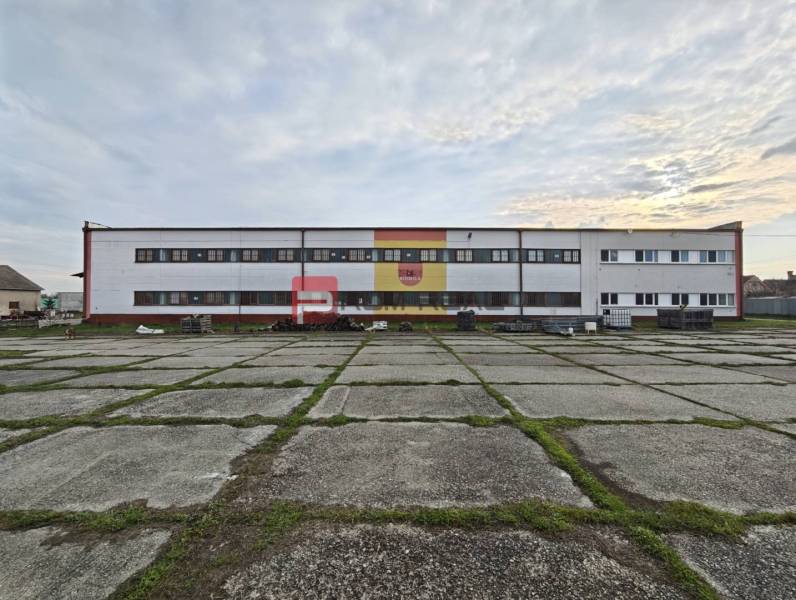 Production premises on Pezinská Street in Vinosady with a large outdoor area.