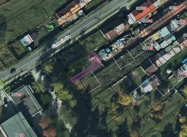 Aerial photograph showing plots on Čintorínska Street in Nálepkovo.