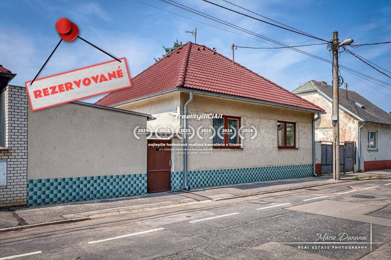 Family house in Trnava on a street with the sign 
