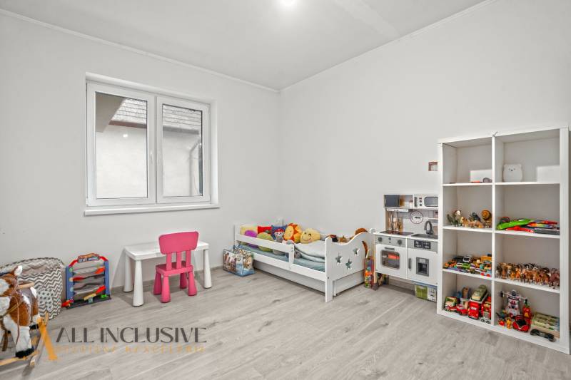 6 - 2025-11-06T132223.273.jpg