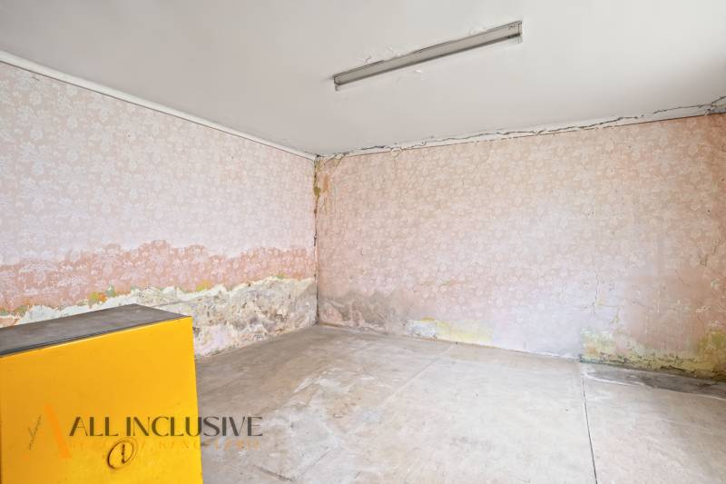 16 - 2025-11-21T095002.535.jpg