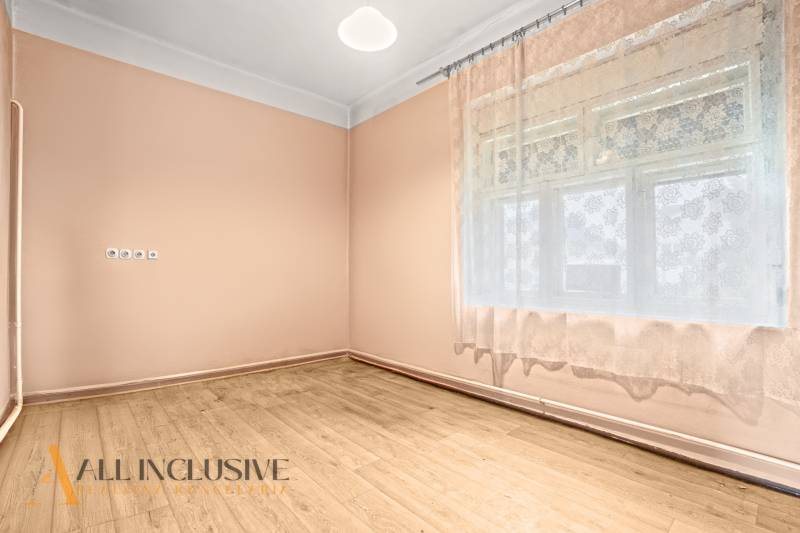 8 - 2025-11-21T095012.139.jpg