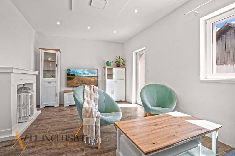 8 - 2025-08-11T142812.815.jpg