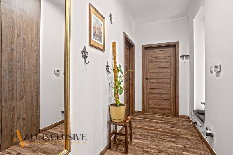 10 - 2025-10-07T112343.865.jpg