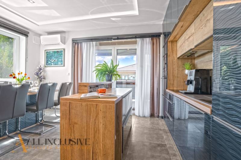 8 - 2025-08-28T111337.135.jpg