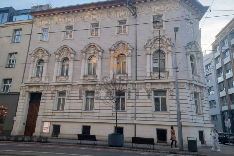Historical building on Štúrova Street, Bratislava - Historical core, commercial spaces.