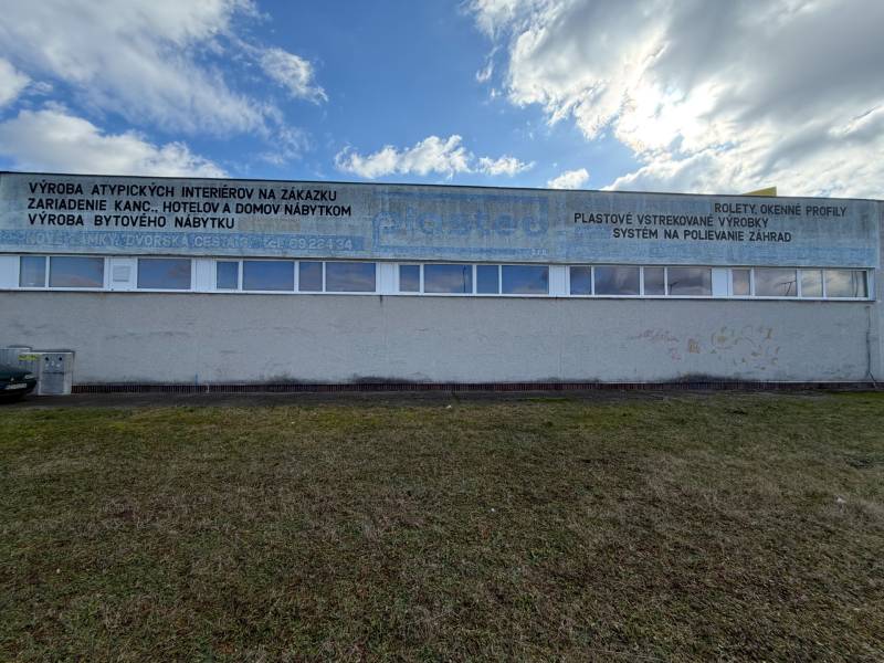 Industrial building for furniture manufacturing on Dvorská Road in Nové Zámky.