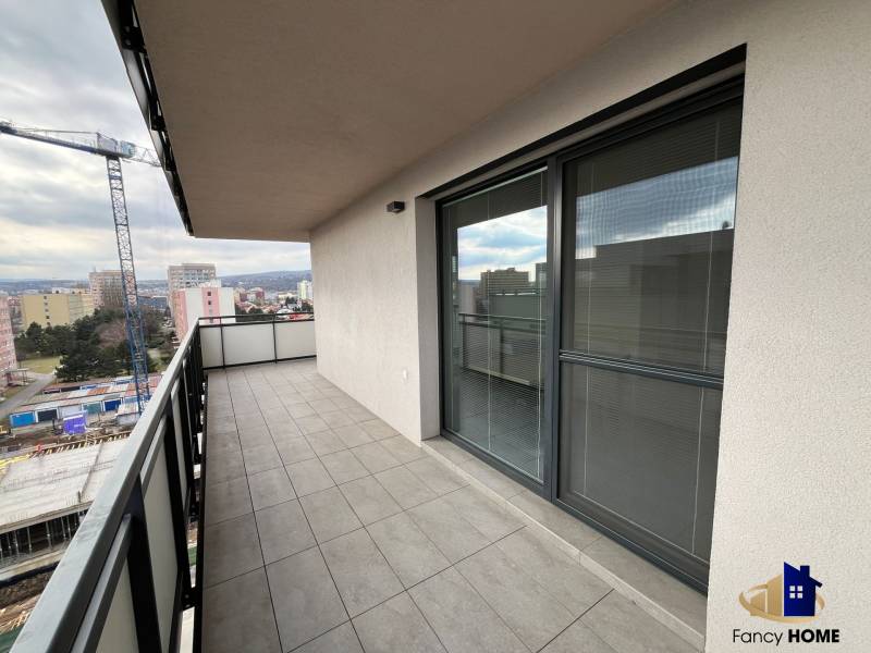 A balcony on a 3-room apartment with a view of Alvinczyho in Košice, Old Town district.
