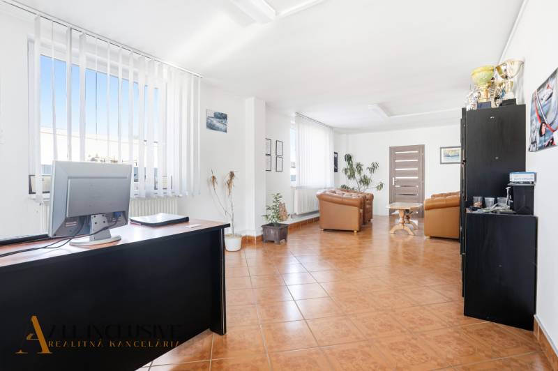 Bright commercial spaces with chairs, tables, and decorations on a floor with a wooden decor.