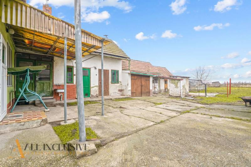 7 - 2025-12-15T125559.230.jpg