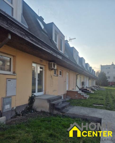 Commercial premises on Gen. Klapka Street in Komárno with row stairs and air conditioning.