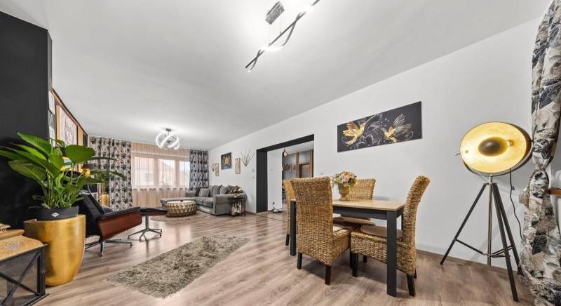 WhatsApp Image 2026-02-09 at 09.46.57.jpeg