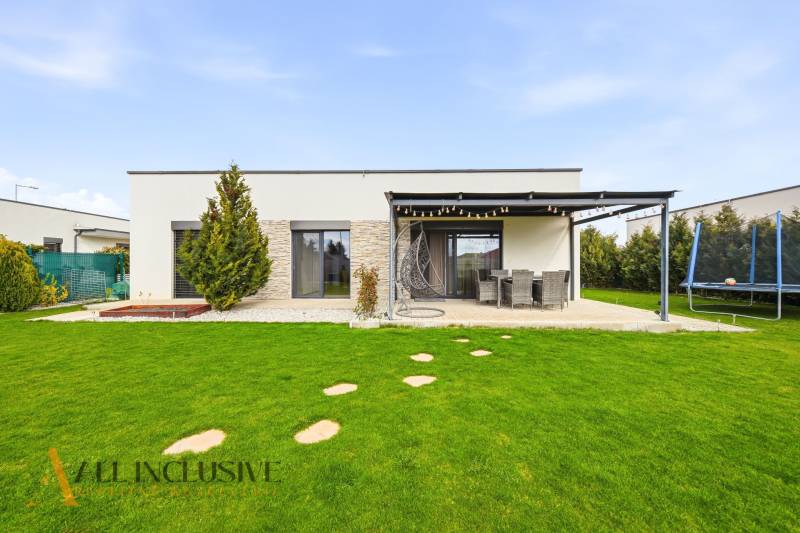 A family house in Dunajská Streda with a garden, terrace, and trampoline.