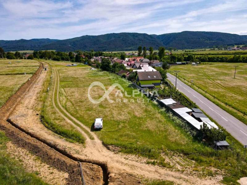 Plots - housing in Betlanovce with a rural scenery and access road.