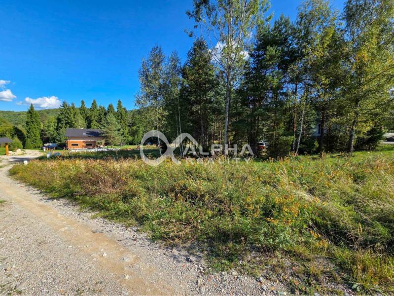 A residential plot in Spišské Vlachy surrounded by nature and forest, ideal for building a house.