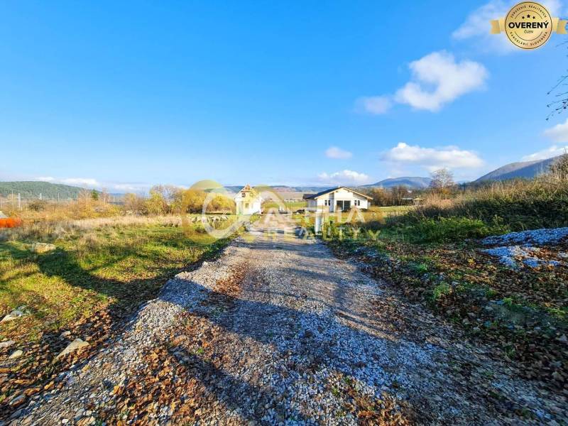Plots - housing in Markušovce with a view of nature and construction preparation.