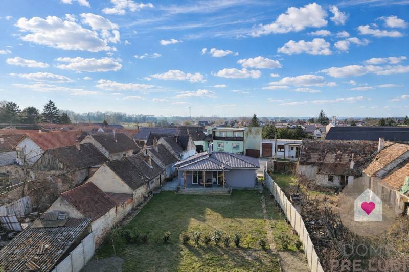Malé leváre_3i dom na predaj (2).JPG