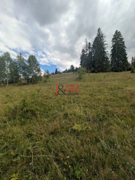 J&MZ stavebný pozemok