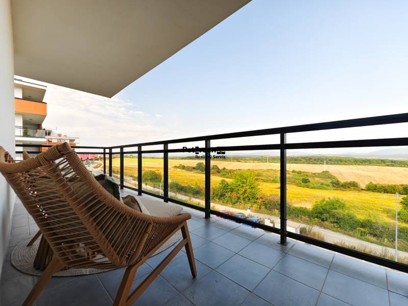 Balcony of a 2-room apartment with a view of nature on Cédrová Street in Košice.