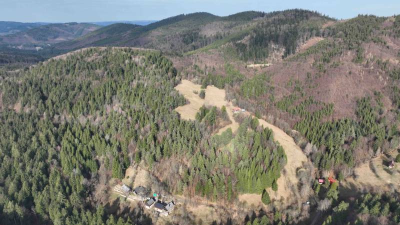Forests and agricultural lands in the hills surrounding Lazy pod Makytou.