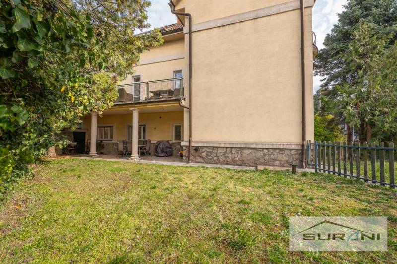 Building with a terrace and garden on Krčméryho Street, Bratislava - Staré Mesto.