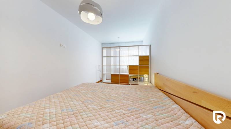 RentHub-I-Pri-Vapenickom-Potoku--12012025_221048.jpg